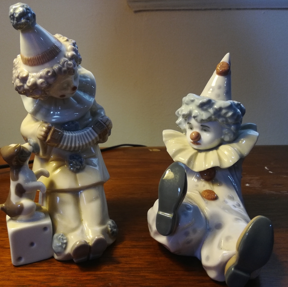 LLADRO CLOWNS with Dog & Accordion and sitting 1985 Porcelain Figurine